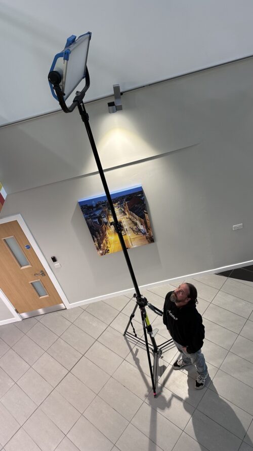 Manfrotto Double Wind Up Mid Looking Down Manfrotto 087NWB Double Wind Up Stand